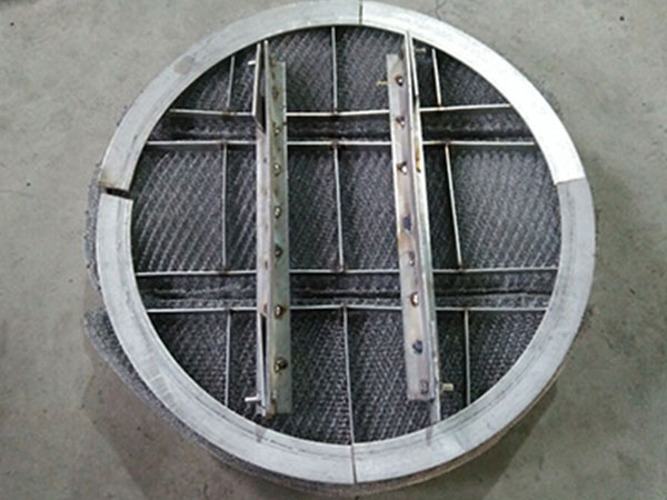 上裝式絲網(wǎng)除沫器 - 安平縣(xiàn)威馳(chí)金屬絲網製品有限公司